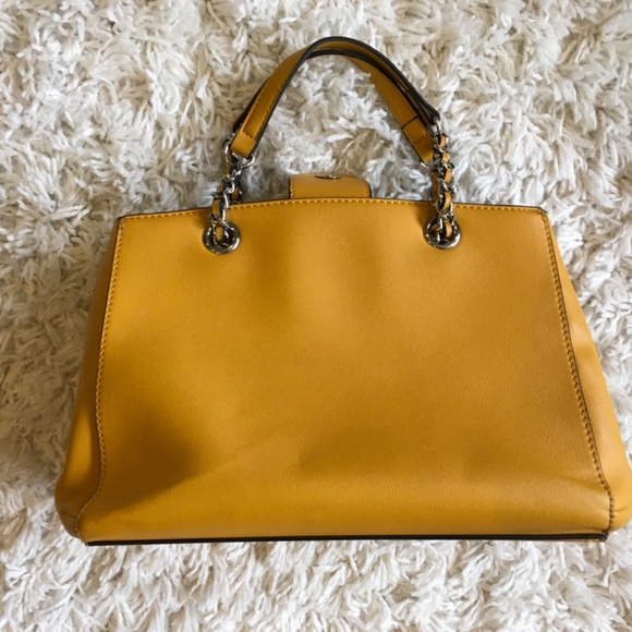 πβ¨ GUESS PURSE AND MATCHING WALLET SET - Picture 2 of 11